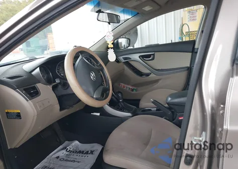 2016 Hyundai Elantra Se из США, поврежденный, VIN 5NPDH4AE2GH703902